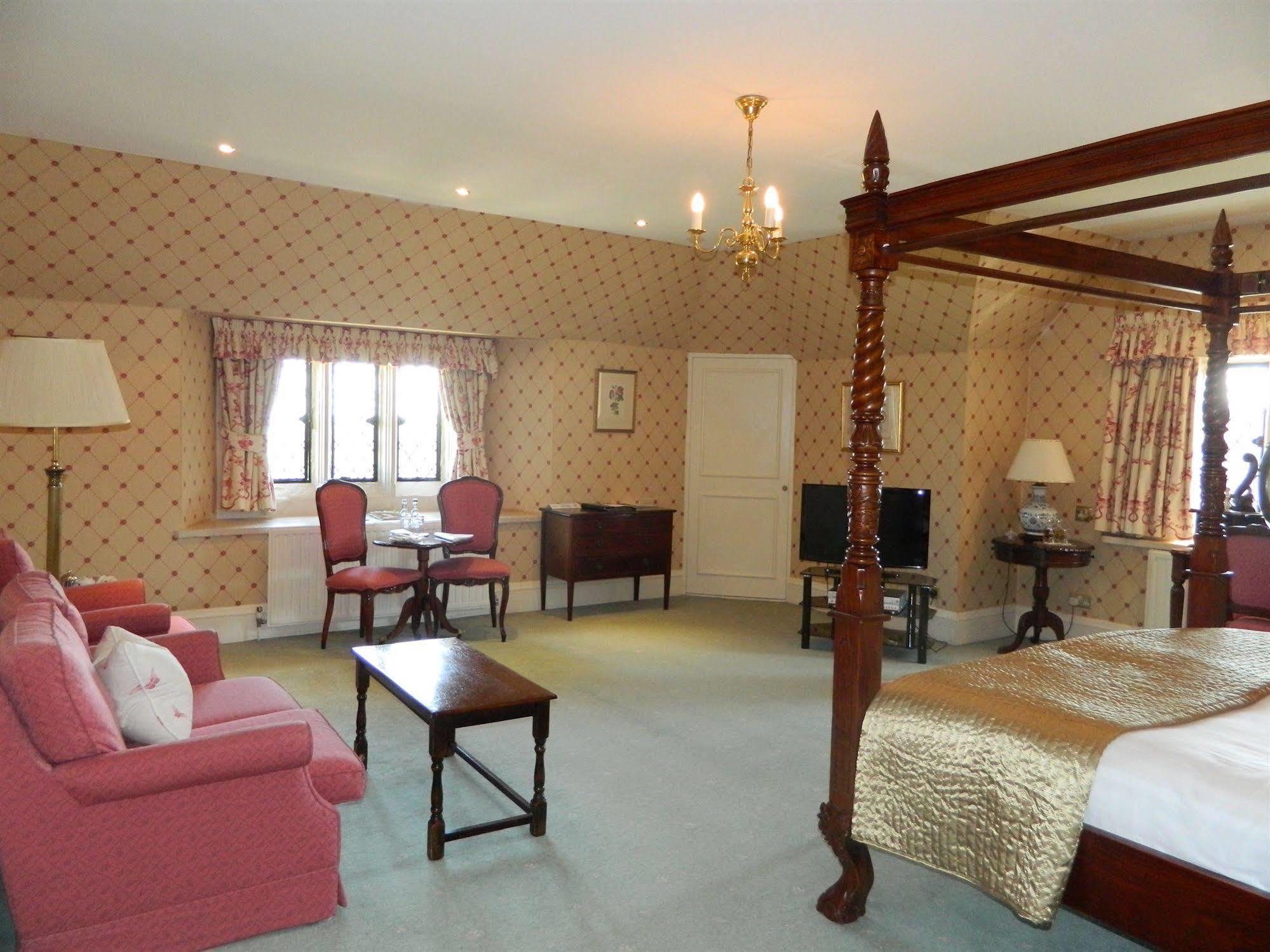 Eastwell Manor, Champneys Hotel & Spa Ashford  Bagian luar foto